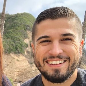 Meet your Posher, Cesar